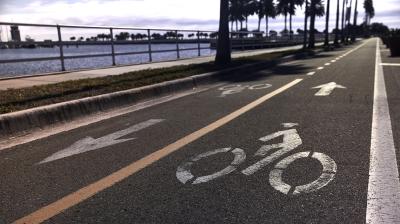 Trek Allant+ 6 L Mulsanne Blue 725 Produktbild 2