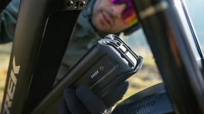 Trek Powerfly+ 4EQ EU M 29 Gloss Dark Star/Matte Dark W Produktbild 6