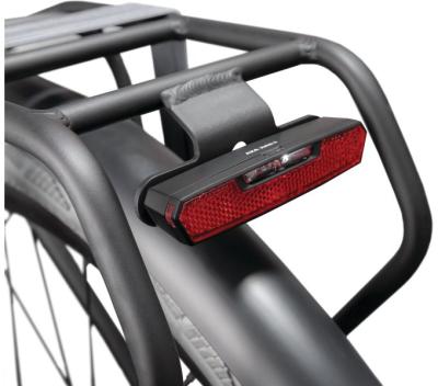 AXA AXA R&uuml;cklicht Juno Batterie Auto Off 50 Produktbild 4